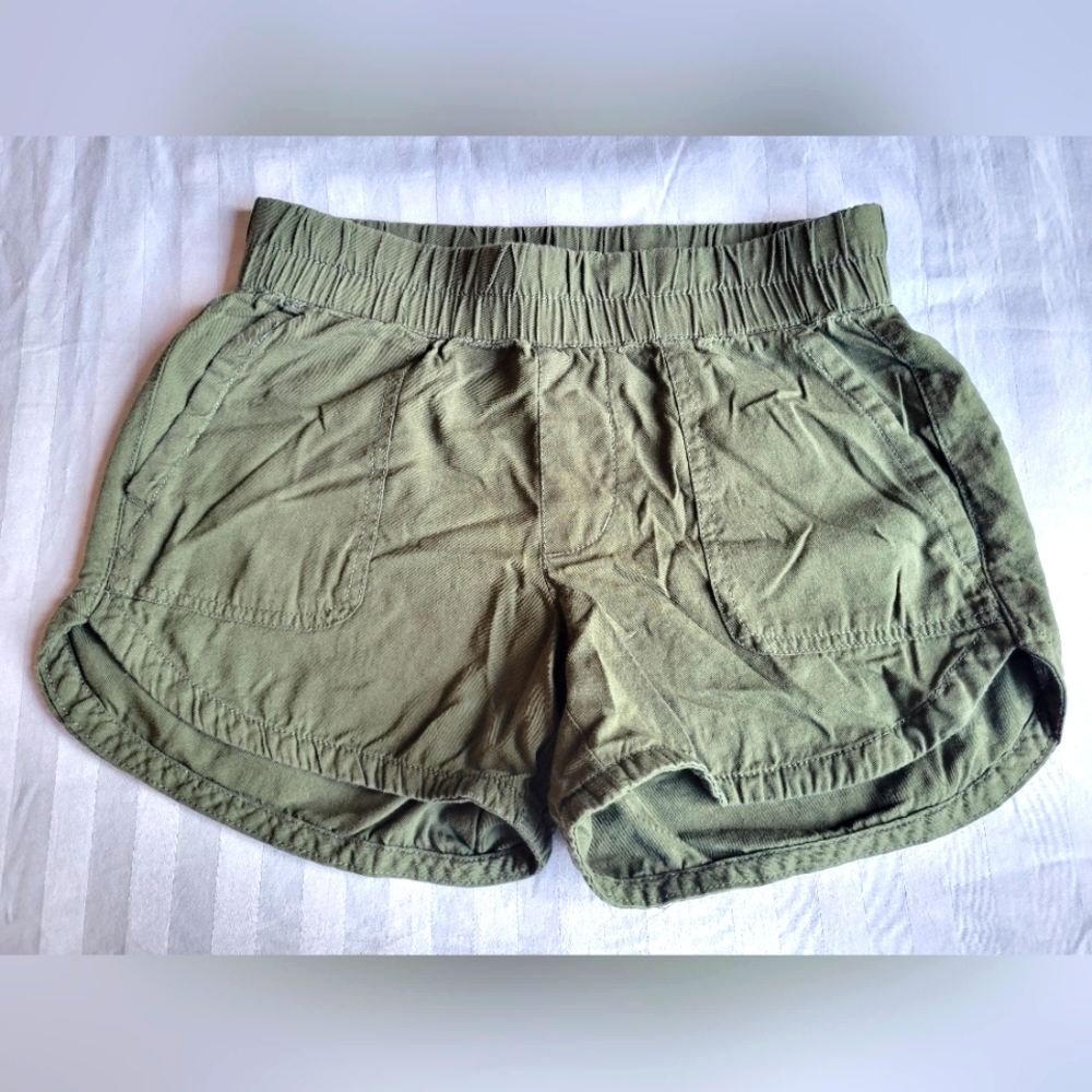 XS Maurices Lightweight Shorts. EUC